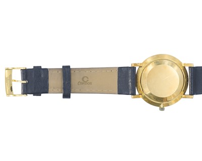 Lot 1046 - OMEGA - An 18k manual wind gentleman's dress wristwatch.