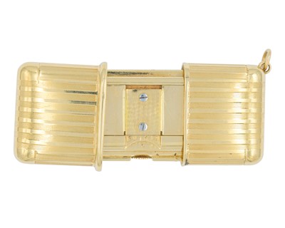 Lot 1078 - MOVADO - A rare 18k yellow gold purse watch.