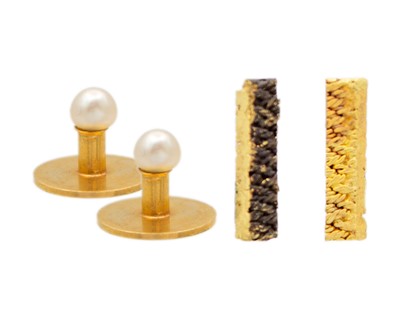 Lot 63 - A pair of 18k gold pearl buttons, and a gold bracelet cut-offs.