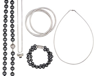 Lot 89 - A selection of silver jewellery items, and a hematite bead necklace and bracelet.