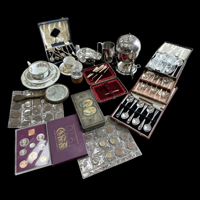 Lot 134 - A silver-plated egg coddler, tea spoons, GB...