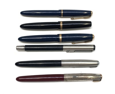 Lot 2346 - A Parker blue Duofold fountain pen and a blue...