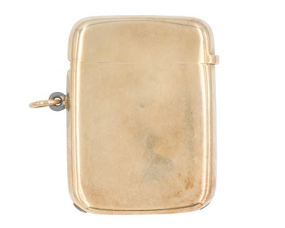 Lot 1090 - A George V 9k rose gold fob vesta case by The Gold Mesh Bag Co Ltd.