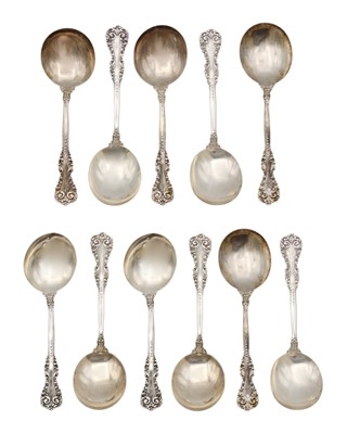 Lot 154 - An American silver set of 11 soup spoons by Wilcox & Evertsen.