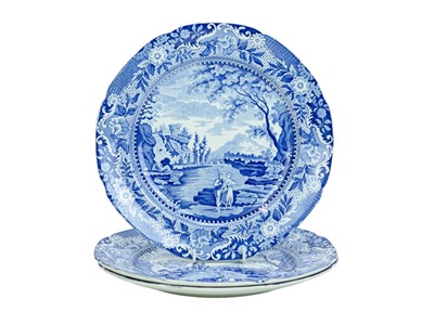 Lot 636 - Three Brameld blue and white dinner plates.