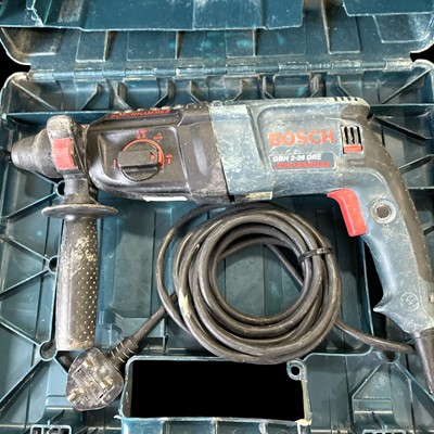 Lot 99 - A Bosch Professional GBH 2-26 DRE SDS drill.