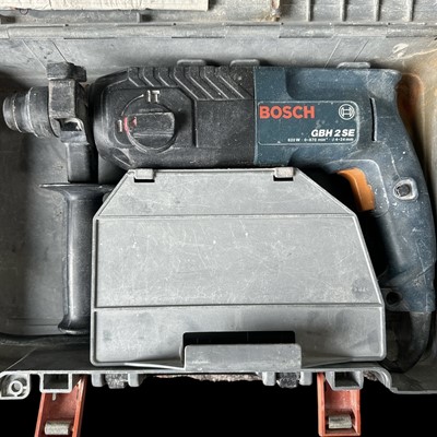 Lot 106 - A Bosch GBH 2 SE 620W SDS drill.