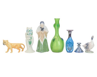 Lot 537 - An Isle of Wight iridescent glass scent bottle and stopper.