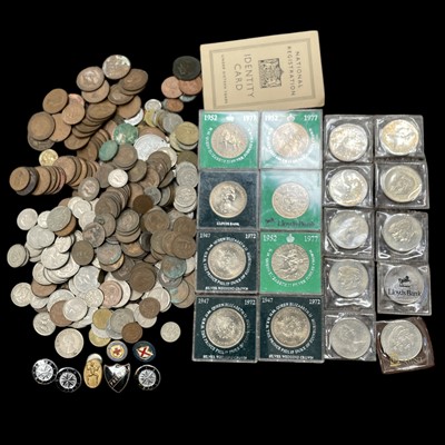 Lot 65 - A collection of GB and World coins in base...