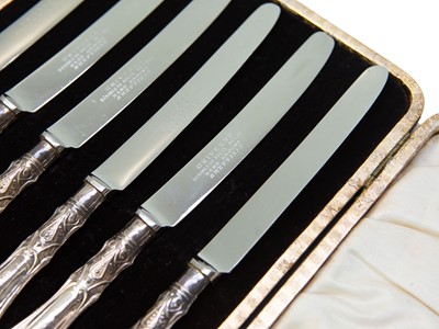 Lot 60 - A 19th century copper samovar with scrolled twin handles.