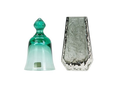 Lot 689 - A Whitefriars coffin vase.