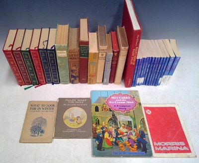Lot 117 - Books and an Elvis Scrapbook.