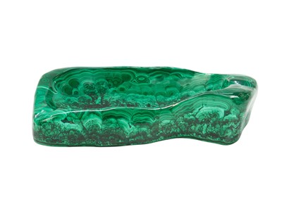Lot 18 - A collection of polished malachite.