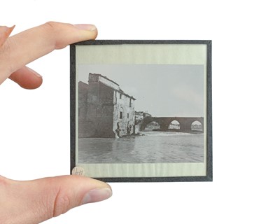 Lot 31 - A Tinplate and Lacquered Brass `Euphaneron` Magic Lantern by E.G.Wood.