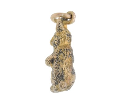 Lot 1 - A 9k gold rabbit pendant.