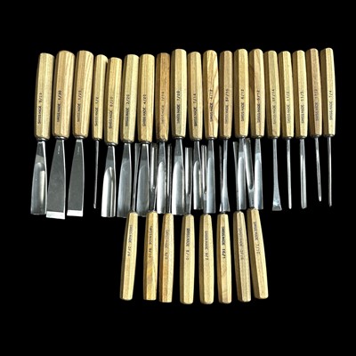 Lot 17 - A fabulous set of 27 Pfeil Swiss-made gouges.