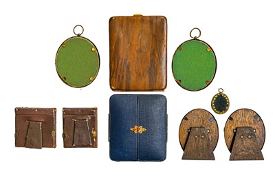 Lot 37 - A collection of antique frames.