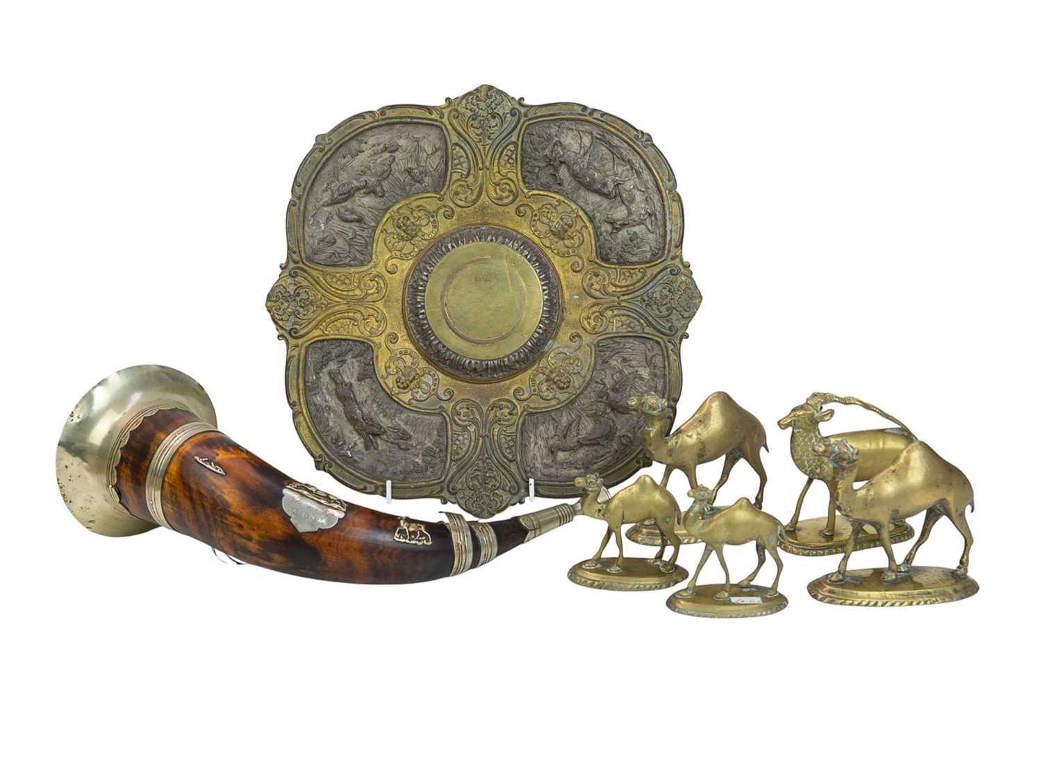 Lot 34 - An AOF horn with white metal mounts.