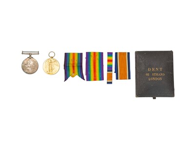 Lot 256 - A WWI pair to A Sjt L Walker M G C 37299.