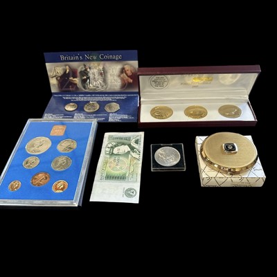 Lot 150 - A collection of uncirculated GB coins,...