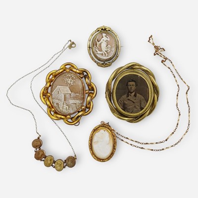 Lot 16 - A selection of shell and lava cameo jewellery.