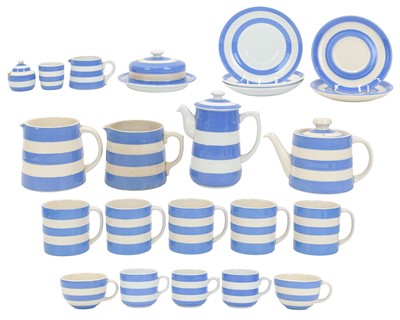 Lot 575 - A collection of Cornishware.