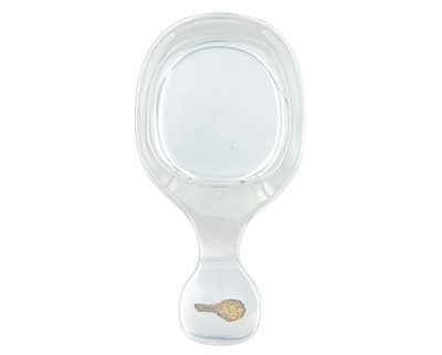 Lot 2 - GERALD BENNEY for The Caddy Spoon Collectors Club - a commemorative Millennium silver caddy spoon.