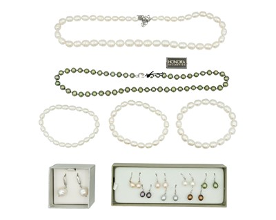 Lot 42 - A selection of cultured pearl jewellery by HONORA, in original boxes.