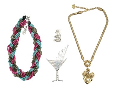 Lot 43 - BUTLER & WILSON - A selection of costume jewellery items, in original boxes.