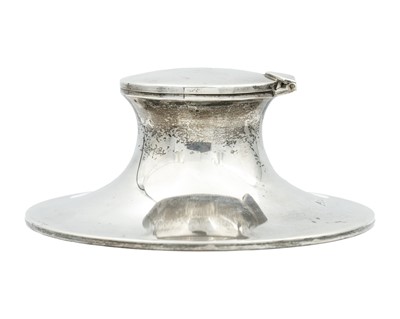 Lot 120 - ASPREY & CO - An Edwardian silver capstan form inkwell.
