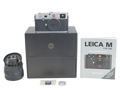Lot 226 - A Leica M Type 240 digital rangefinder camera body, black, serial no 4849204.
