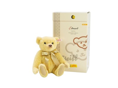 Lot 232 - Limited edition Steiff club 'Edward' bear.