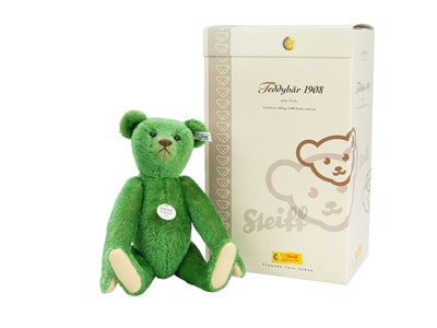 Lot 261 - Steiff Club limited edition replica 1908 teddybear.
