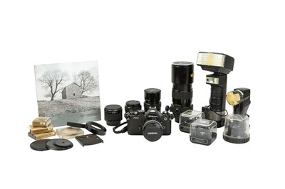 Lot 229 - A Nikon FM2 35mm SLR film camera.