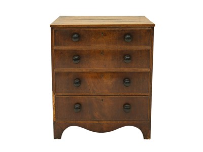 Lot 894 - A small mahogany chest of drawers.