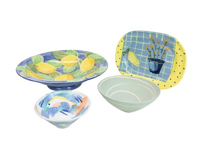 Lot 593 - A collection of contemporary studio pottery.