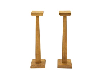 Lot 688 - A pair of contemporary oak stands.