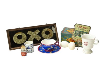 Lot 288 - A collection of advertising items.