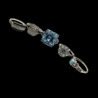Lot 143 - Five 925 stamped fashion rings of various sizes.