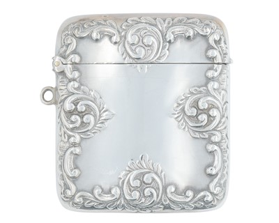 Lot 1101 - An Edwardian silver foliate embossed fob vesta case by Henry Matthews.