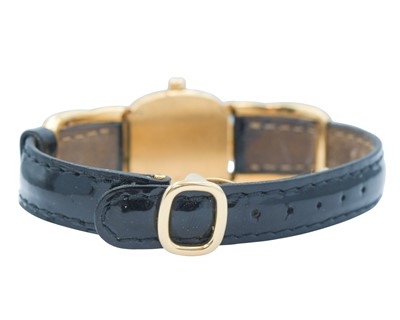 Lot PATEK PHILIPPE - An 18k Golden Ellipse ladies quartz wristwatch.
