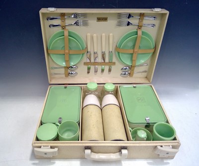 Lot 32 - A Vintage Brexton Picnic Set.
