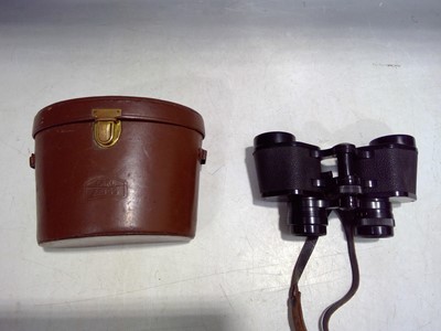 Lot 16 - A Pair of Vintage Carl Zeiss 8x30 Binoculars...