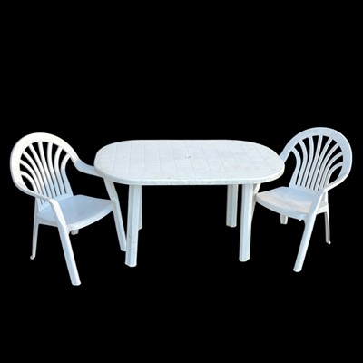 Lot 155 - An Oval white plastic patio table, 138 x 84cm,...