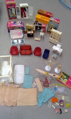 Lot 197 - A Great Selection of Vintage Sindy Furniture...