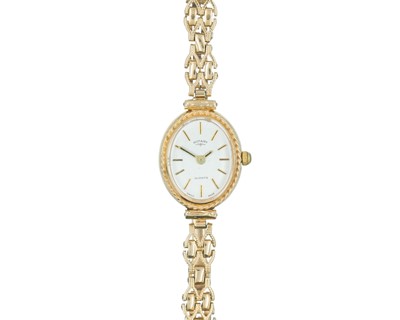 Lot 1059 - ROTARY - A 9k quartz lady's bracelet wristwatch.