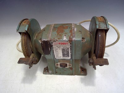 Lot 60 - A NU-TOOLS Bench Grinder. The Grinder is working.