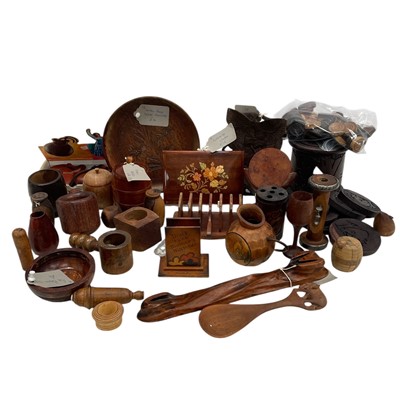 Lot 86 - A collection of wooden item's including, nut...