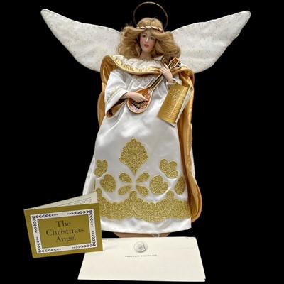 Lot 75 - A Franklin Heirloom Doll "The Christmas...