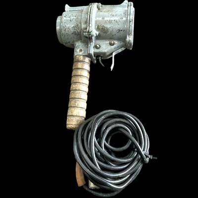 Lot 128 - A vintage navel Aldis/Morse lamp.